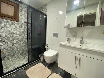 ATAŞEHIR MANOLYA 3'TE YENI TADILATLI GENIŞ TIP 3+1 FERAH DAIRE