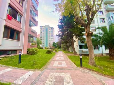 ATAŞEHIR MANOLYA 3'TE YENI TADILATLI GENIŞ TIP 3+1 FERAH DAIRE