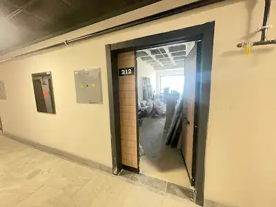 BAHÇELİEVLER ELMAS KULE’DE  NET:80 M2  SATILIK ATÖLYE