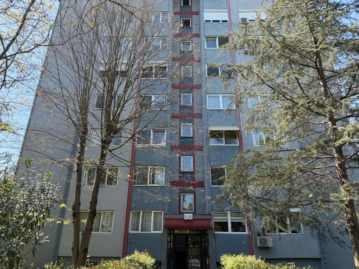 YAHYA KAPTAN A BLOKTA SATILIK 3+1 GİRİŞ KAT DAİRE