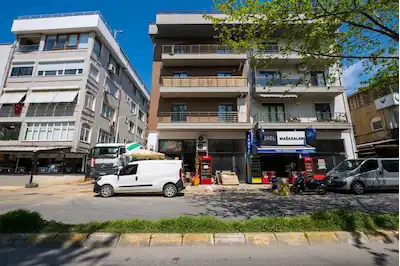 DENIZ MANZARALI SAHILE SIFIR YALI MAHALLESINDE 3+2 SATILIK DAİRE