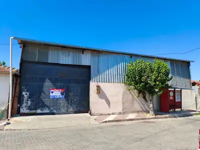 MANİSA AKHISAR MEDAR'DA YAPI RUHSATLI, ALTYAPILI 528 M² KOMPLEKS DEPO