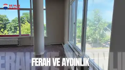PANORAMIK DENIZ MANZARASIYLA ŞEHIR MERKEZINDE KİRALIK 3+1 