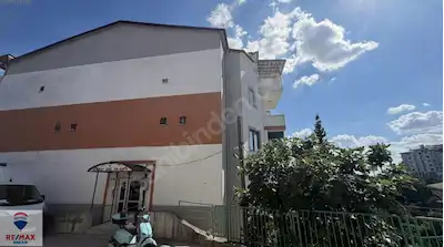 REMAX'İZMİT ERENLERDE DENİZ MANZARALI KİRALIK 2+1 ARAKAT DAİRE