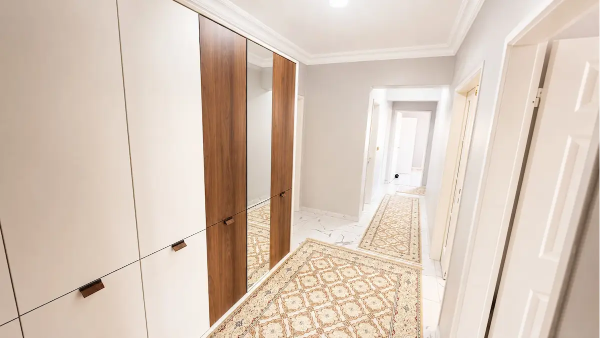 REMAX KAYA BEYLİKDÜZÜ BARIŞ MAHALLESİNDE METROBÜSE YAKIN SATILIK 3+1 3