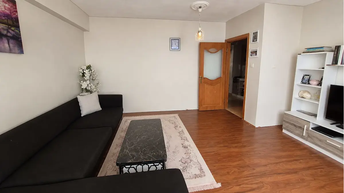 ZEYTİNBURNU BEŞTELSİZ MAH. 'DE FERAH VE GENİŞ SATILIK 3+1 DAİRE