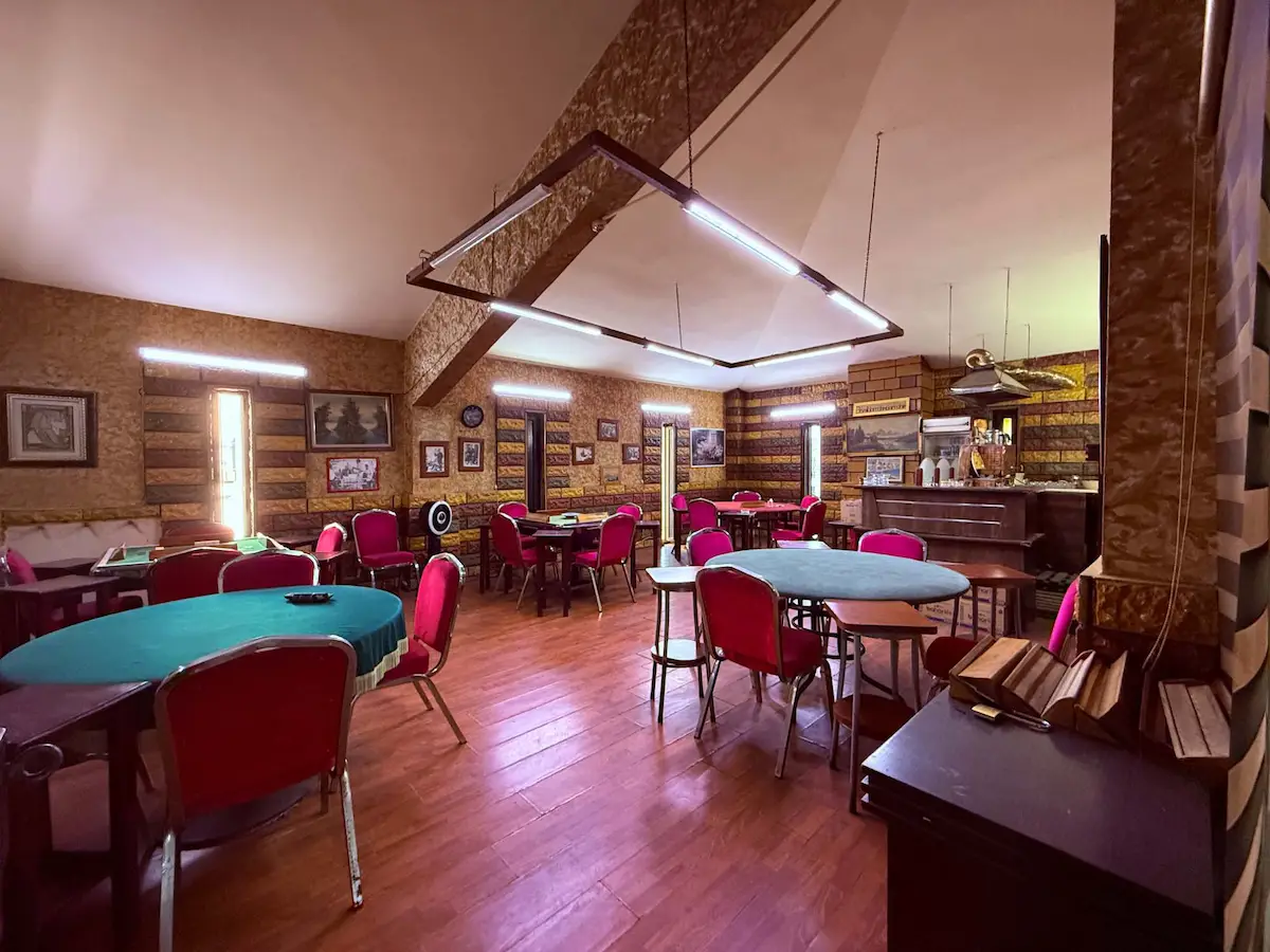 BÜYÜKÇEKMECE SİNANOBA VİP ÇARŞI'DA SATILIK OFİS - REMAX KAYA 2