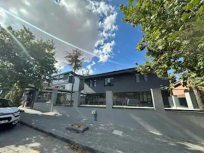 ÜMITKÖY'DE PRESTIJLI SATILIK TICARI BINA