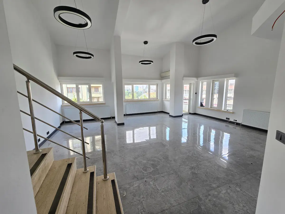 AŞAĞI ÖVEÇLER'DE SATILIK 190 M² DUBLEKS OFIS %20 KDV'LI