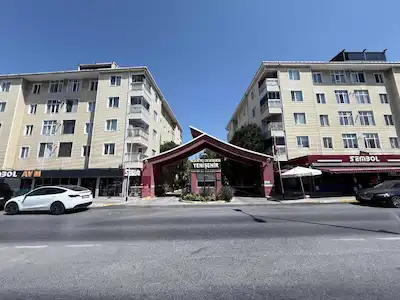 DUMANKAYA YENİŞEHİR EVLERİ’NDE 3+1 BAHÇE KATI | HAVUZLU SİTE