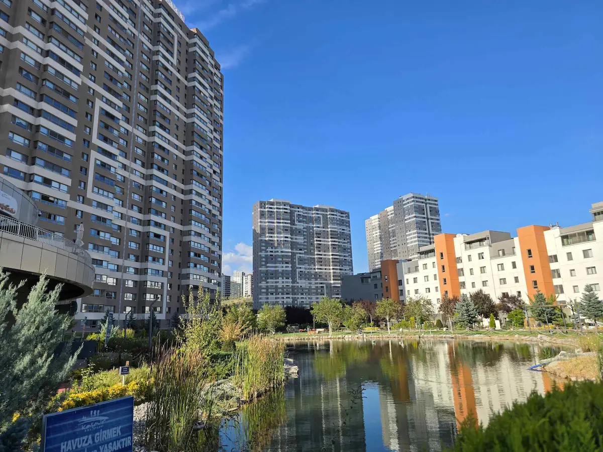 ERYAMAN GÖKSU KAŞMİR GÖL EVLERİ 3+1 KİRALIK DAİRE
