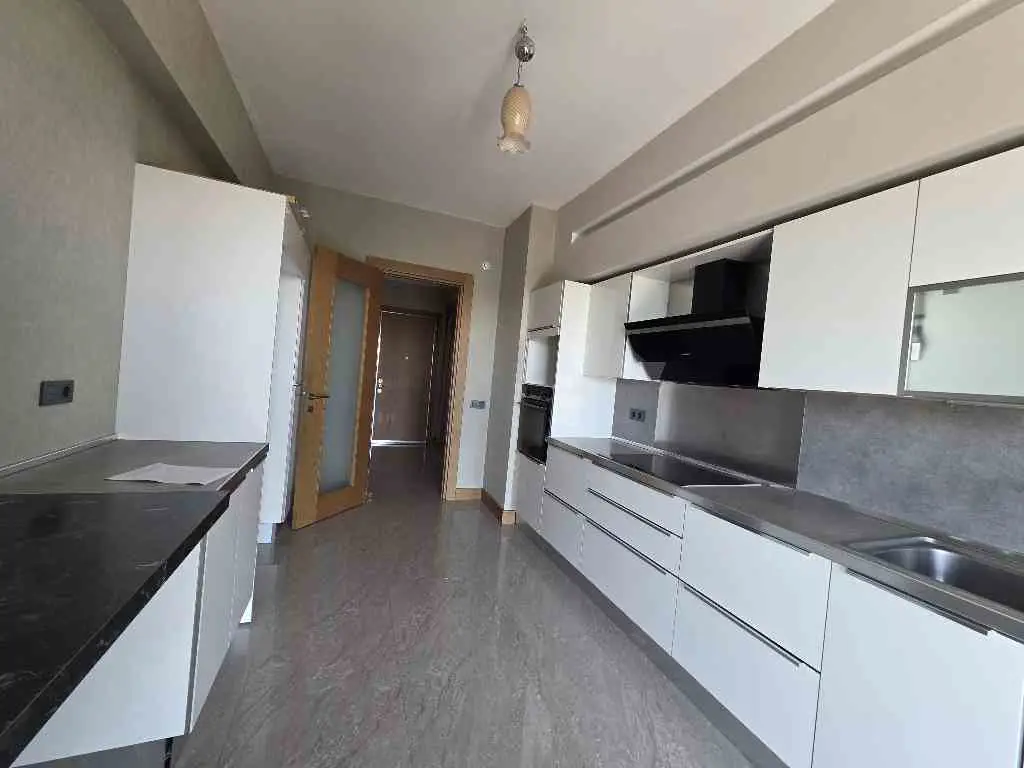 BAŞKA ANKARA SİTESİNDE YERDEN ISITMALI KİRALIK DAİRE