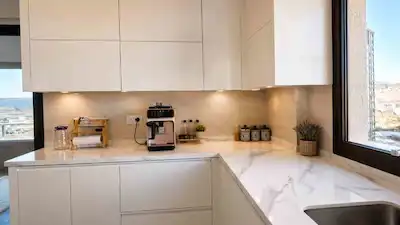 REMAX NEPTÜN BAYRAKTEPE NEW KONFOR SİTESİNDE 3+1 SATILIK DAİRE