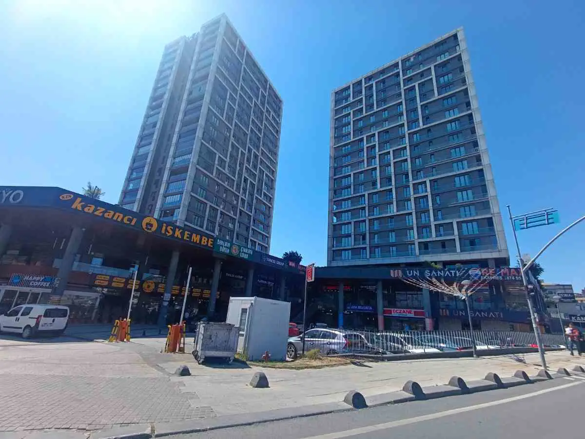 EN İYİ LOKASYONUNDA TABELA DEĞERİ OLAN HAZIR OFİS