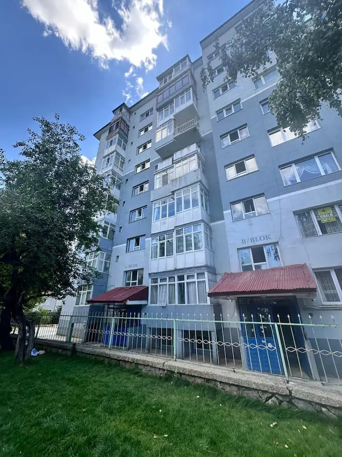 REMAX ARTIS'DEN ŞEHIR MERKEZI'NDE SATILIK 2+1 DAIRE