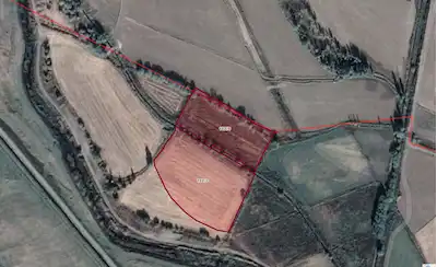 REMAX DEM'DE ÇAĞLAYAN ŞELALE YAKININDA YATIRIMLIK 7639 M2 ARAZİ