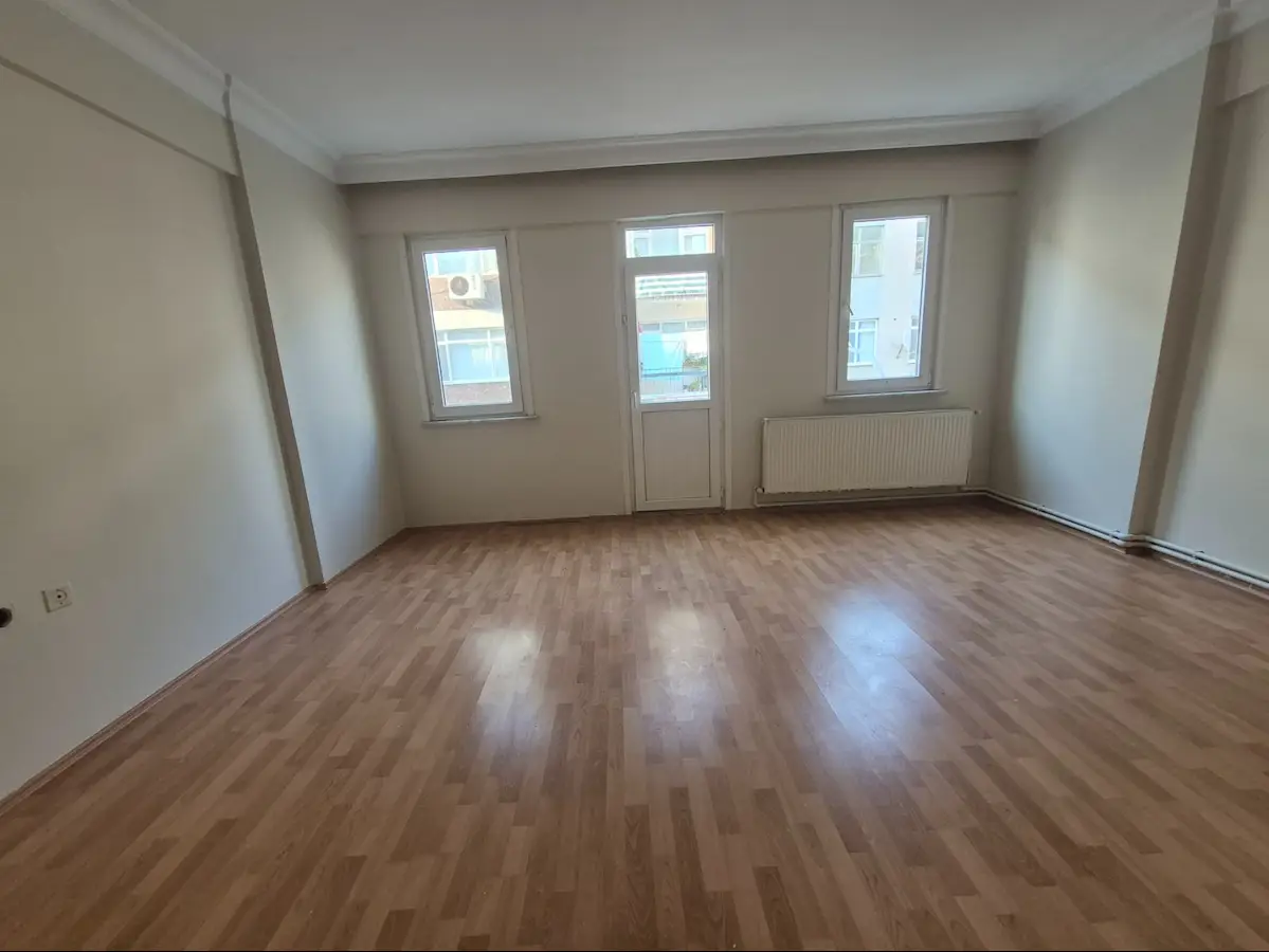 KADIKÖY RASİMPAŞA’DA 3+1 KİRALIK DAİRE 2