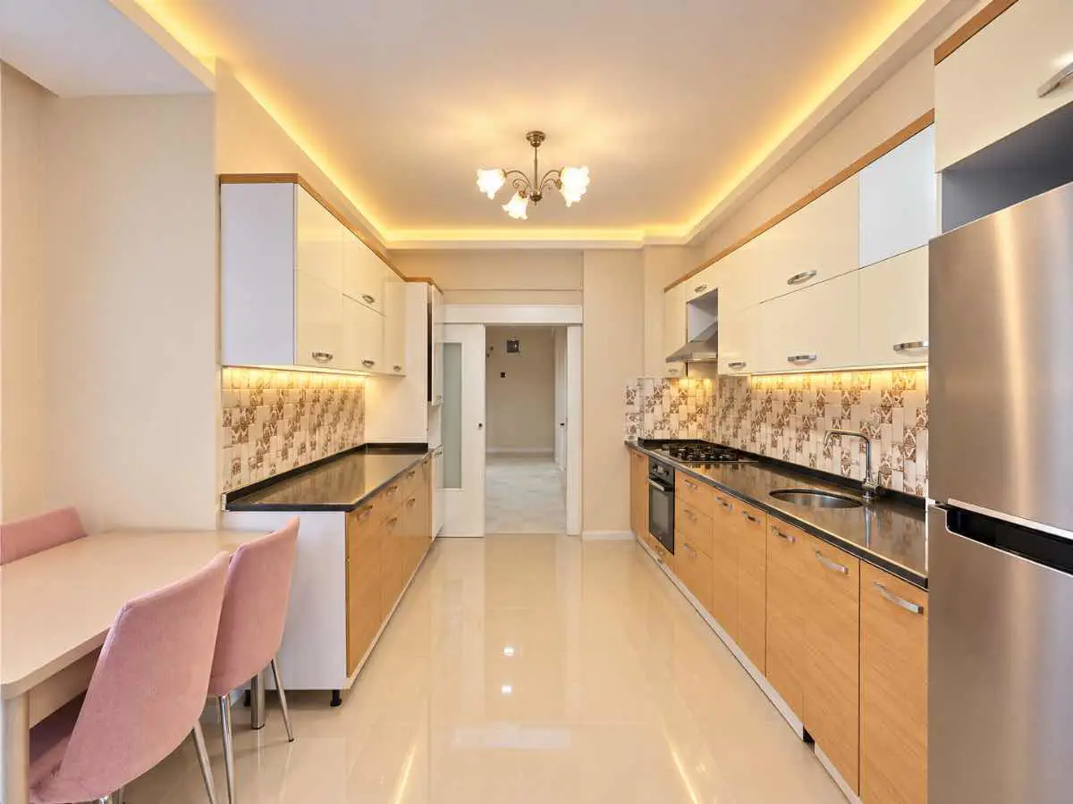 MARMARA LİFE 2'DE C BLOK ARA KAT 200 M² 4+1 ÇAMAŞIR ODALI DAİRE