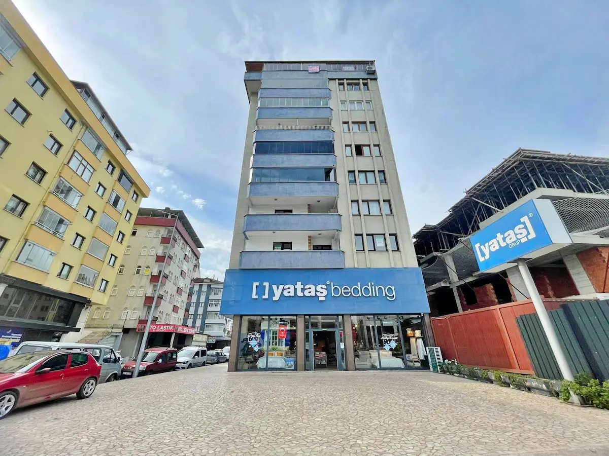 REMAX MEYDAN SÖĞÜTLÜ KİRALIK 3+1 DAİRE