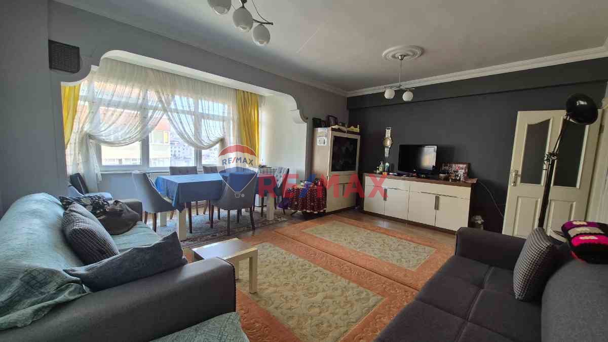 İÇERENKÖY PAŞABAHÇE SİTESİNDE 3+1 SATILIK DAİRE