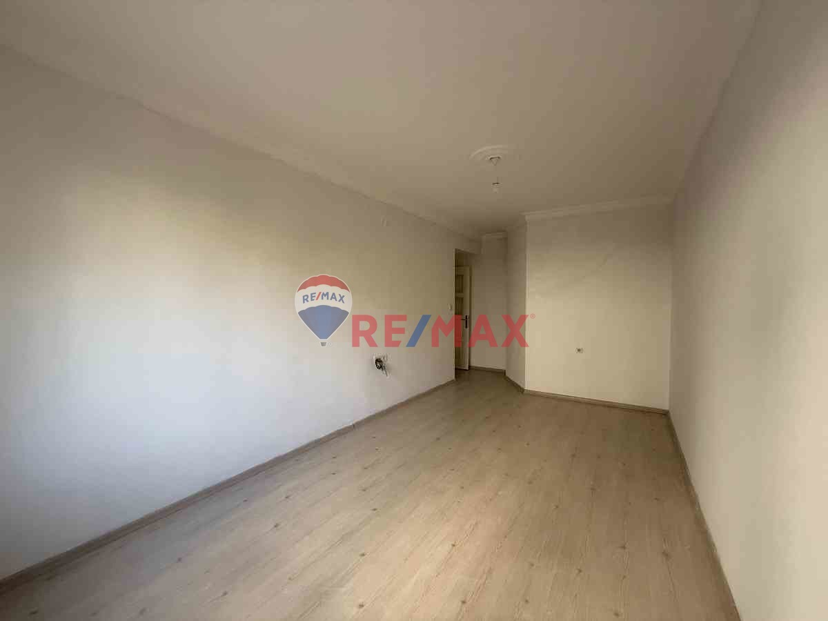 ACİL SATILIK İZMİR PARK YAKINI FIRSAT DAİRE 540 SOKAK