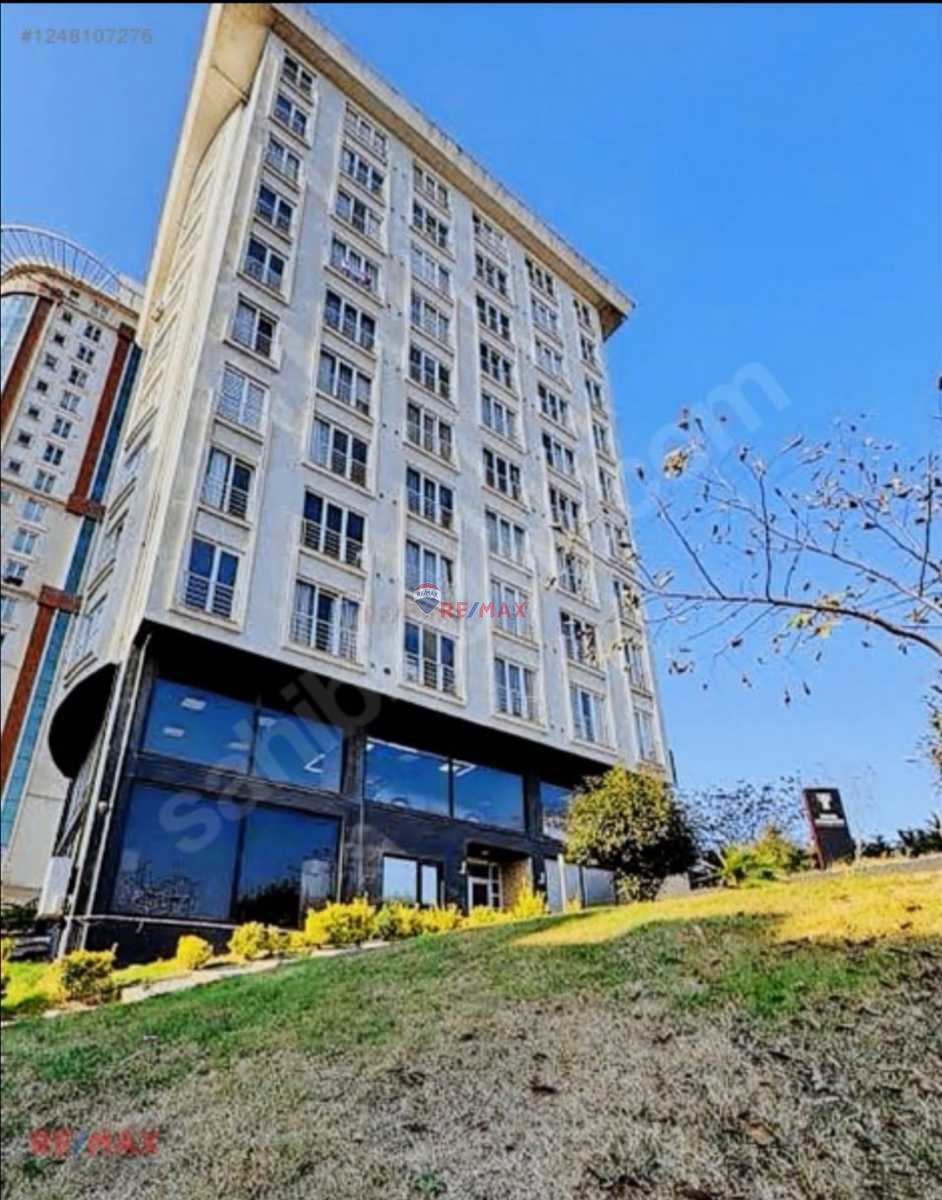 ATAŞEHİR JAPON EVLERİ SİTESİNDE 1+0 EŞYALI SATILIK DAİRE