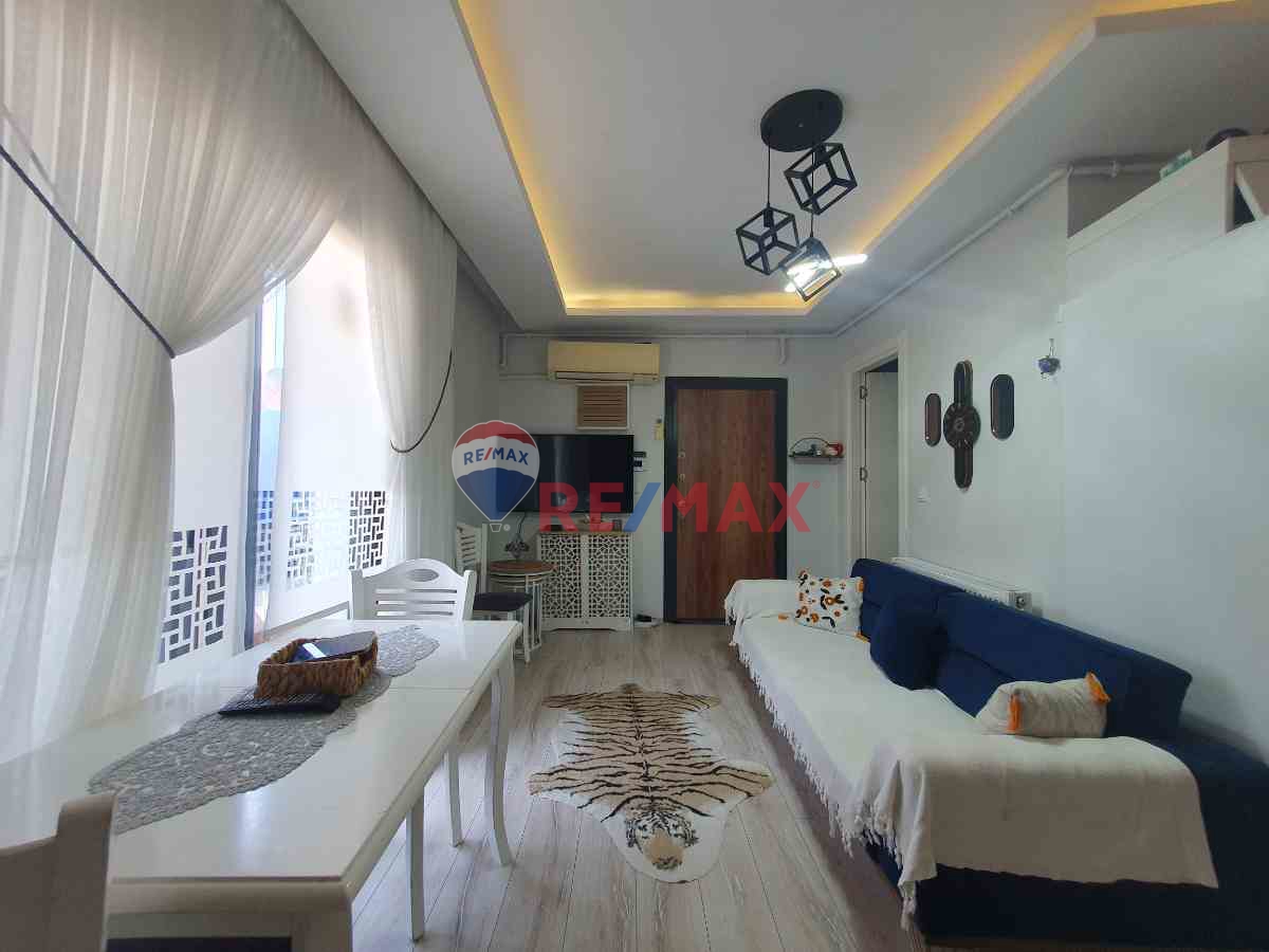 BUCA AKINCILAR'DA İZBAN'A YAKIN ASANSÖRLÜ 2+1 DAİRE