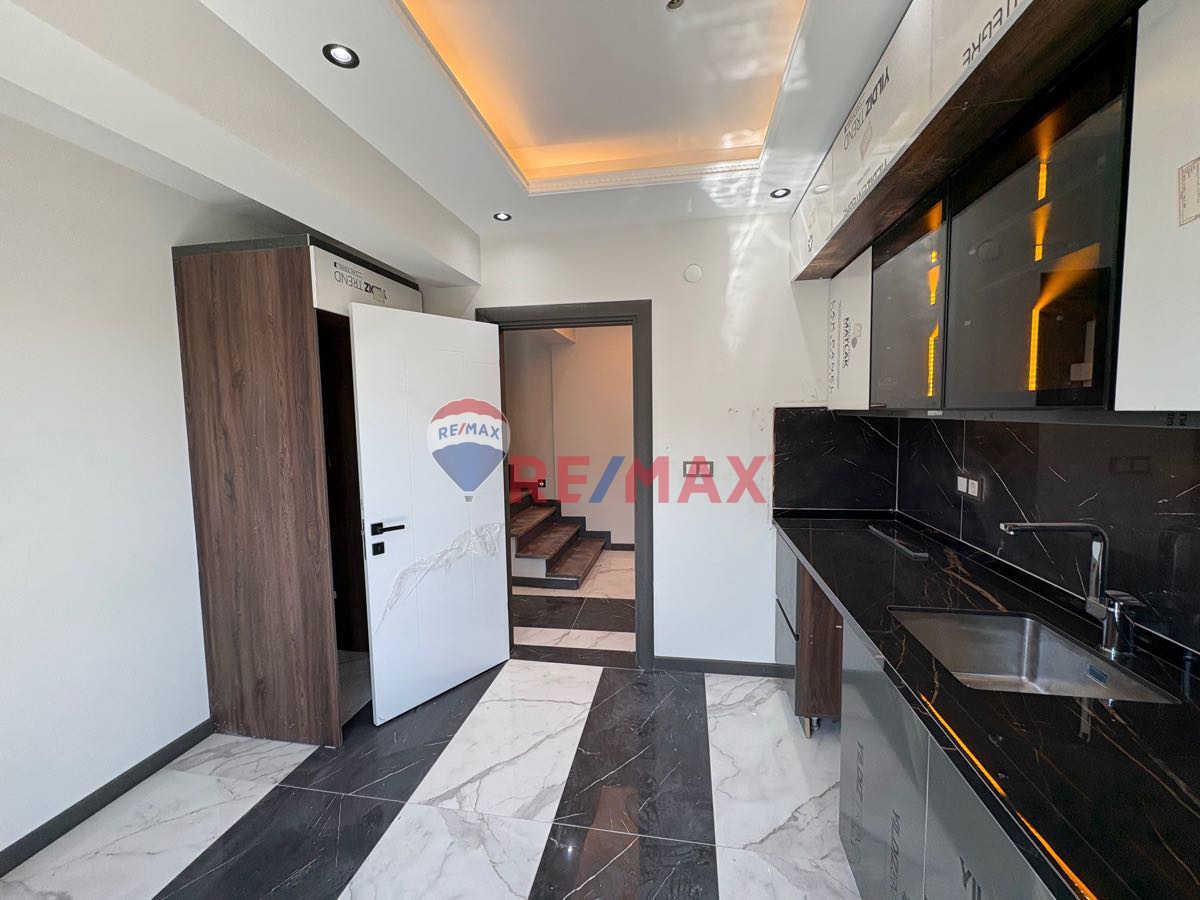 KARTEPE KENT MEYDANINDA 3+1 LÜKS DUBLEKS DAİRE