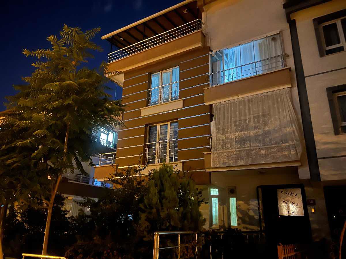 KAZIMORBAY MH'DE 2+1 Y.GİRİŞ (KAT KONUMUNDA) SATILIK DAİRE!!