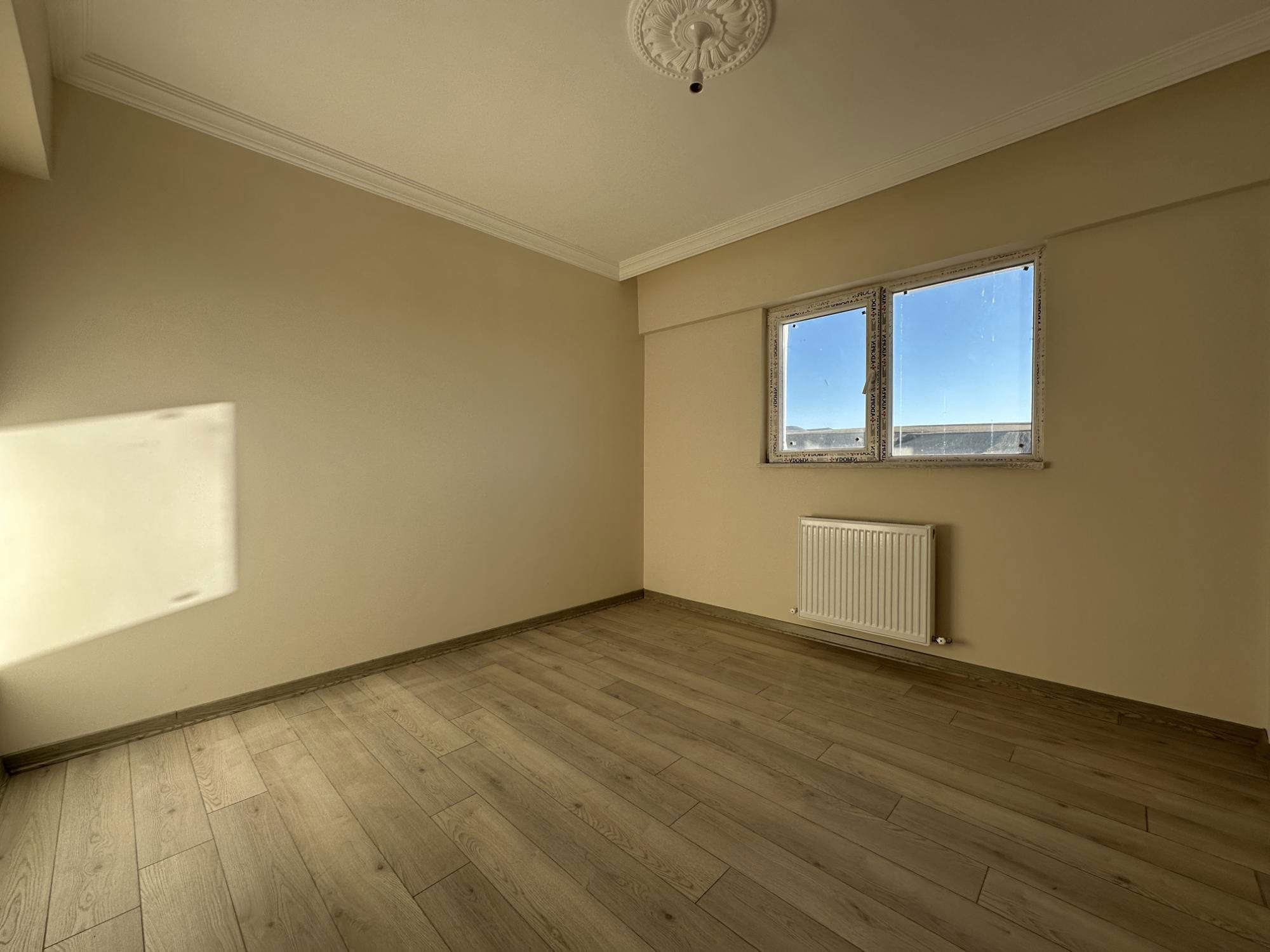 REMAX CENTRAL'DAN TUZLUGÖL'DE CAM BALKONLU 4+1 ULTRA LÜX KİRALIK