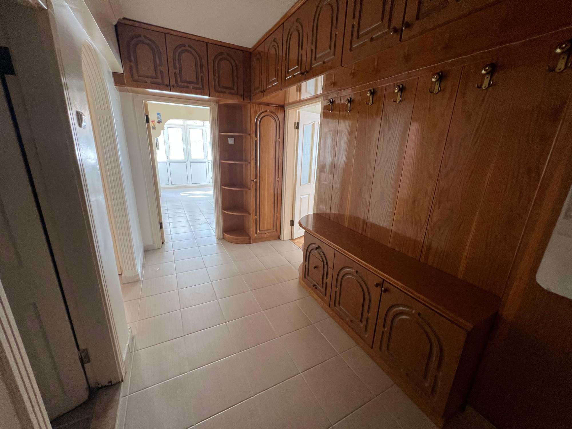 **ETLİK AŞAĞI EĞLENCE MERKEZE YAKIN ARA KAT 3+1 KİRALIK DAİRE**