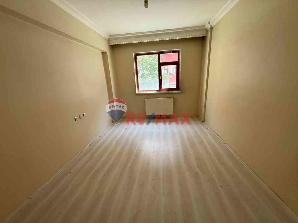 REMAX İLKE'DEN ÖMER NASUHİ BİLMEN MAH. 3+1 KİRALIK DAİRE