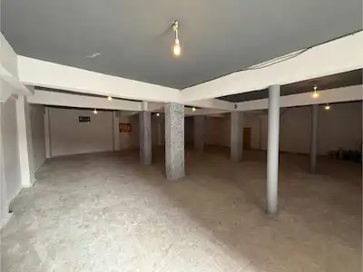 HALIÇ E YAKIN TABELA DEĞERI YÜKSEK SATILIK YENILENMIŞ DÜKKAN