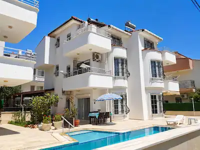 ACİL SATILIK - İNDİRİM YAPILDI YEŞİLKENT DENİZE YÜRÜYEREK 3 DK - SITE IÇERISINDE HAVUZLU 4+1 VİLLA