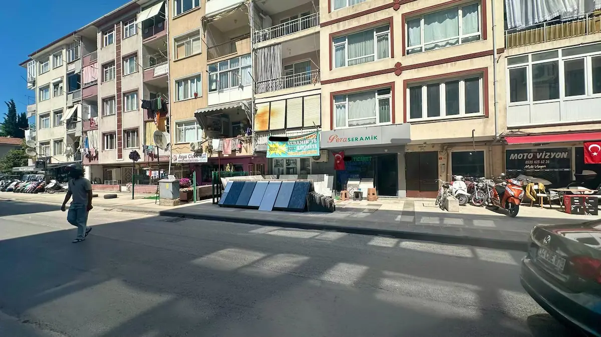YALOVA MERKEZDE SATILIK DÜKKAN