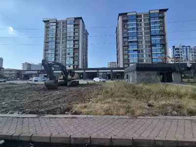 URFAYOLU SIFIR YAPIDA UYGUN 240M2 DÜKKAN