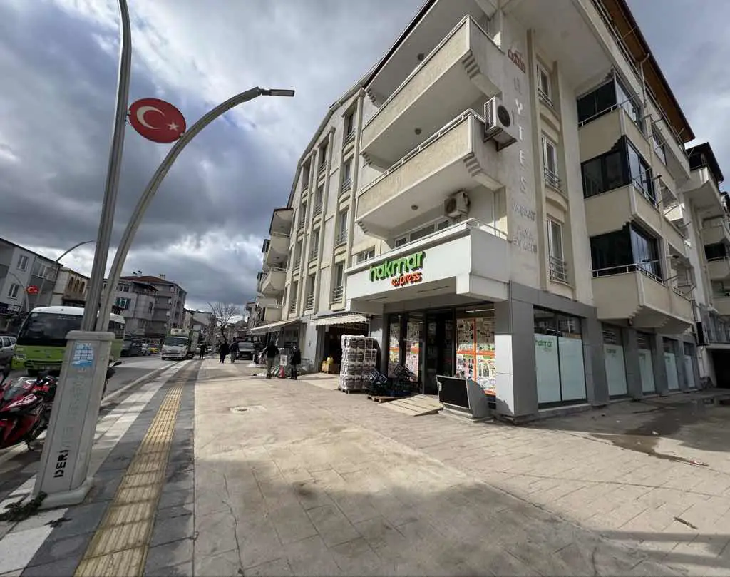 DERİNCE MERKEZDE KİRALIK 2+1