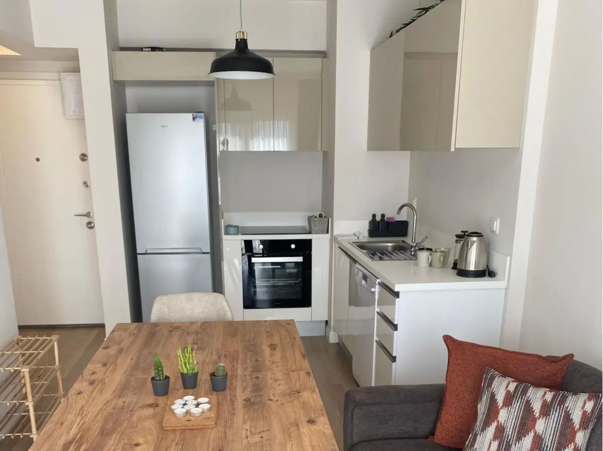 ANTALYA KEPEZ SUR YAPI'DA GÜNEY CEPHELI FULL EŞYALI 1+1 DAIRE