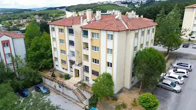 REMAX MAVİ RIDVAN GEDİKTEN ADAPAZARI CAMİLİDE ULAŞIMI OLDUKÇA KOLAY 3+1 KİRALIK DAİRE