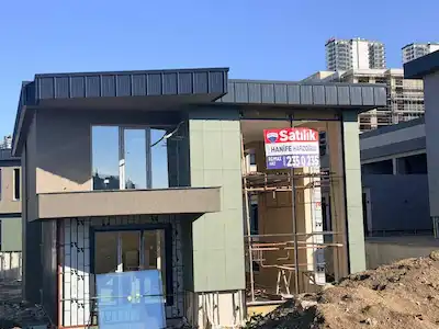 YAŞAMKENT GRANDE MODERNDE ÖZEL TASARIM HAVUZLU LÜKS KÖŞE VİLLA