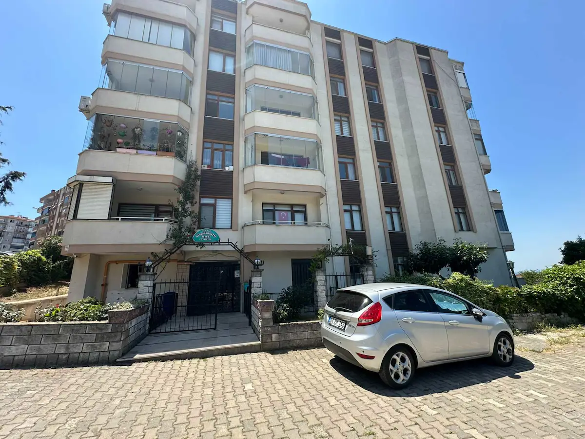 MERCAN BAĞKENT İÇİ YAPILI DENİZ MANZARALI DAİRE