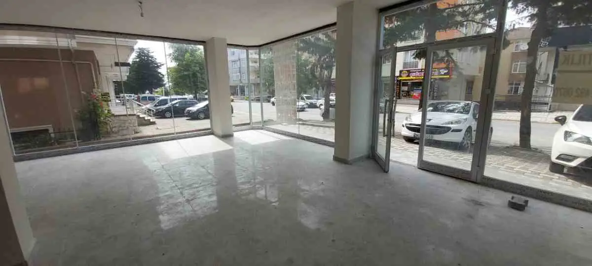 SANCAKTEPE YENİDOĞAN’DA CADDE ÜSTÜ KURUMSAL KİRACILI SATILIK DÜKKAN | KREDİYE UYGUN