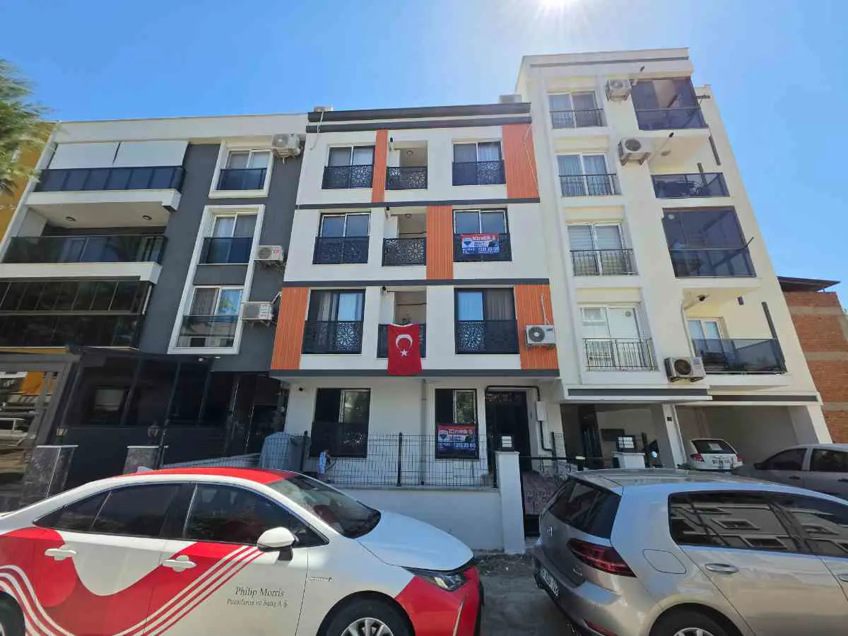REMAX PİN'DEN ATA MH HAYRİ USTA KARŞISI 2+0 DOĞALGAZ ARA KAT DAİRE