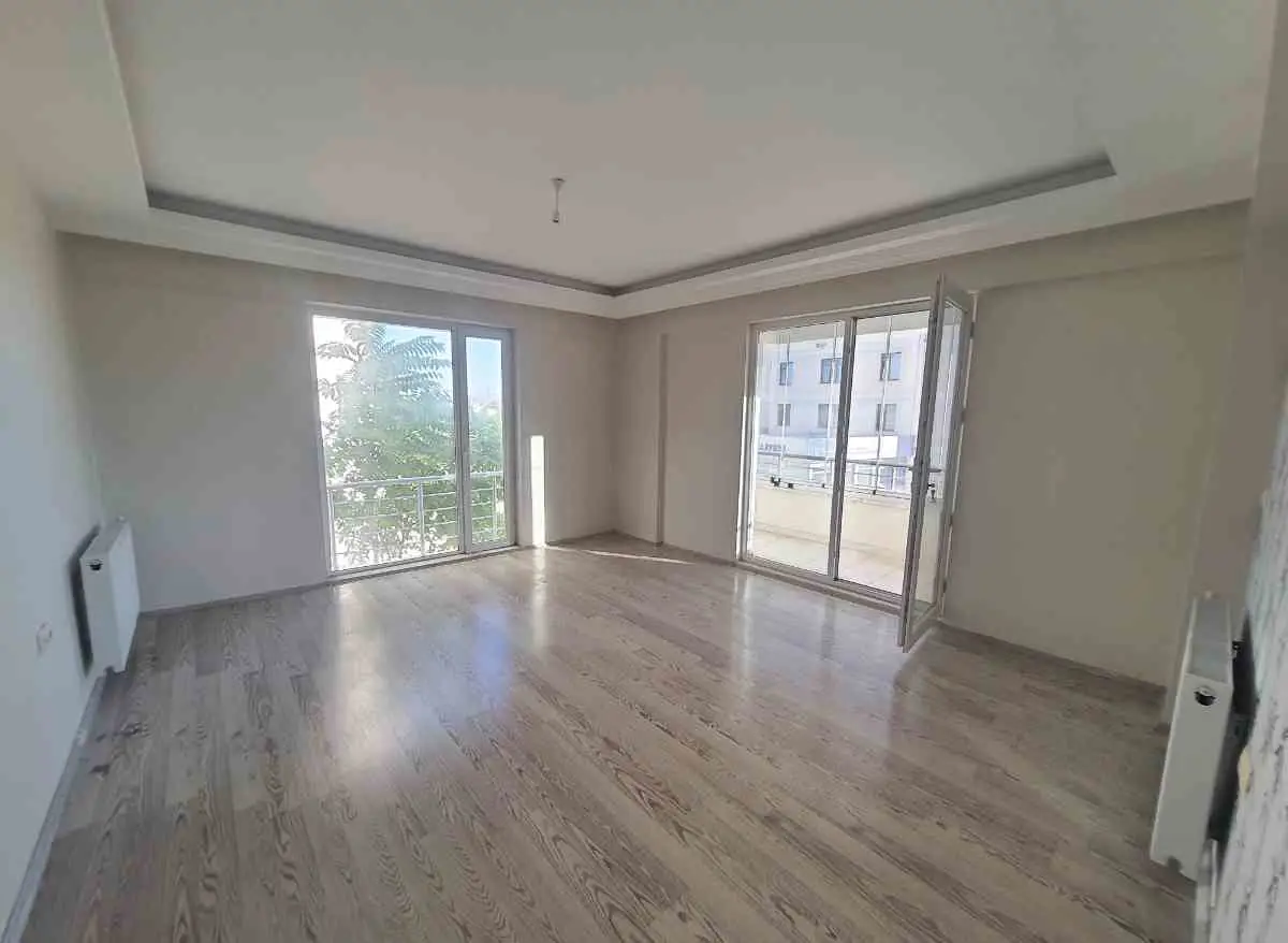 REMAX DOĞU'DA AZİZİYE CAMİSİNE YAKIN KİRALIK 3+1 DAİRE