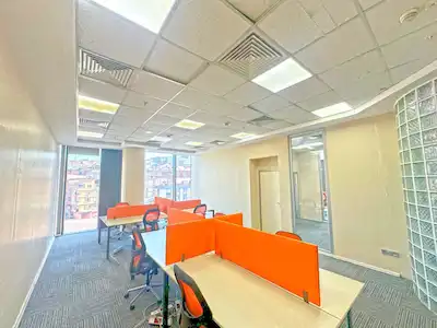 HAZIR DEKORASYONLU PRESTIJLI 250 M2 PLAZA OFISI