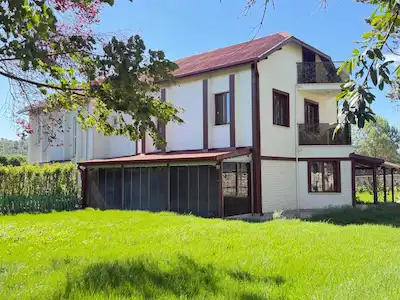 KADOVA EVLERİ’NDE 4+2, 275 M² BRÜT, 3 KATLI, SATILIK VİLLA
