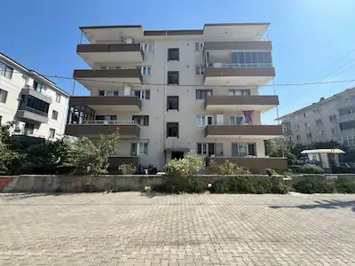 REMAX ŞEHİR 2'DEN ÇİFTLİKKÖY'DE KİRALIK 2+1