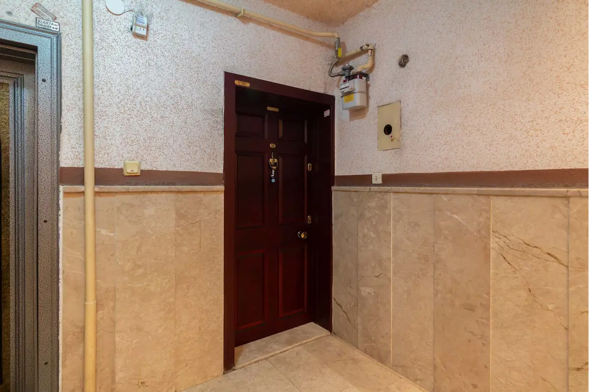 BATIKENT BATI SİTESİ’NDE MERKEZ 84 SİTESİ’NDE 3+1, 125 M² NET, MERKEZİ ISITMALI, BALKONLU DAİRE