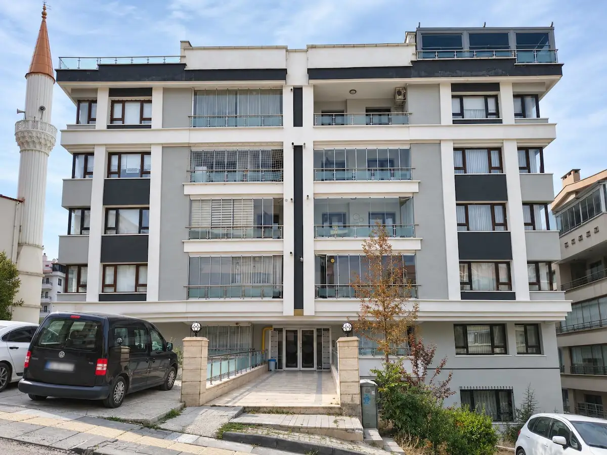 KARAPINAR– SATILIK 
6+1 DUBLEKS DAİRE GENİŞ VE MANZARALI