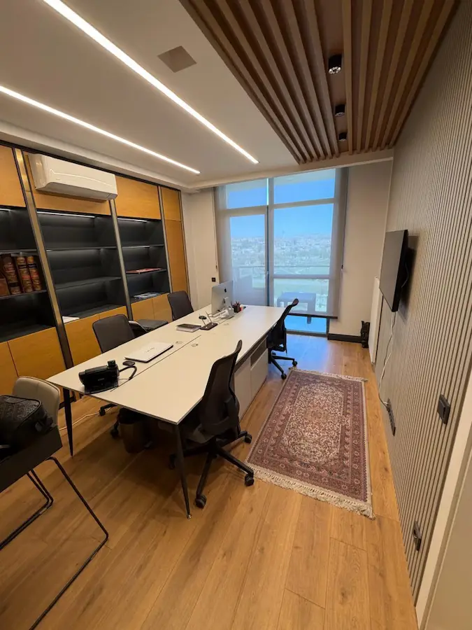 MERKEZ ANKARA'DA MANZARALI EŞYALI 1+1 KİRALIK OFİS!